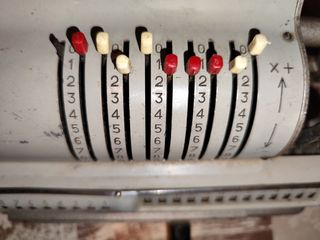 Calculadora 1930 mecanica antigua alemana vintage