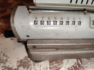 Calculadora 1930 mecanica antigua alemana vintage