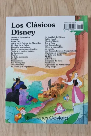 Clásico cuento Disney, Tarón y el caldero mágico.