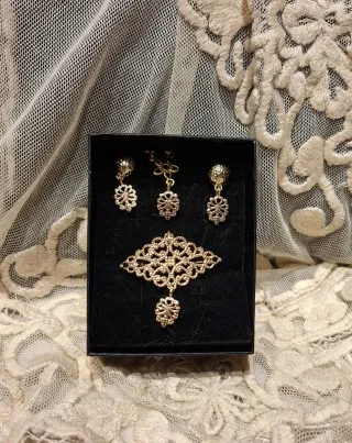 Aderezo niña huertana fallera dança