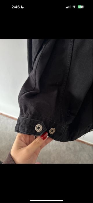 Chaqueta vaquera negra denim pull and bear