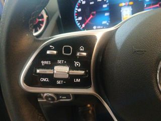 Mercedes GLA 180 d Business Solution 5d