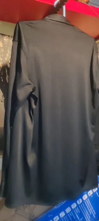 Camisa L loyma Negra