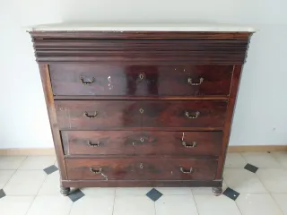 Aparador madera y mármol 5 cajones