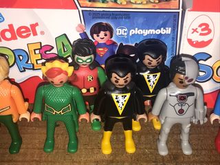 Figuras Playmobil DC kinder eggs coleção