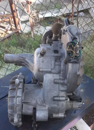 Motor Vespa 150 Sprint