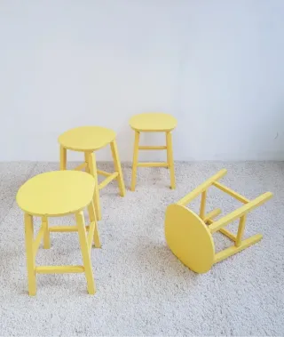 4 Taburetes de Madera Amarillos. Francia 60s.