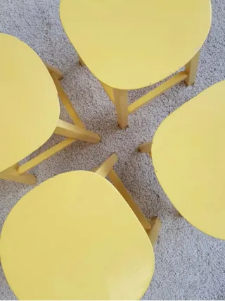 4 Taburetes de Madera Amarillos. Francia 60s.