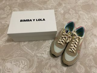 Zapatillas Bimba y Lola en color beige
