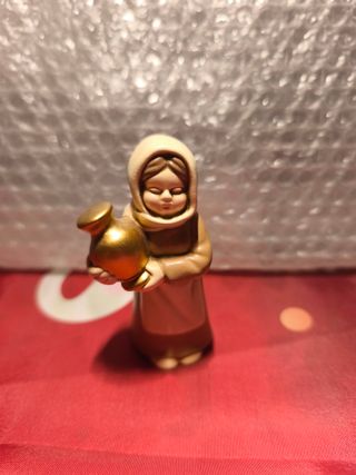 Personaggio Presepe Egan Ceramica Beige Oro