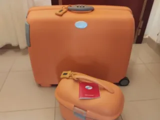 Maleta y neceser Samsonite nuevos