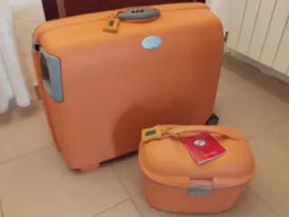 Maleta y neceser Samsonite nuevos