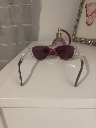 Gafas de sol Oakley moradas