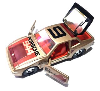 Modellino Porsche 944 1:43