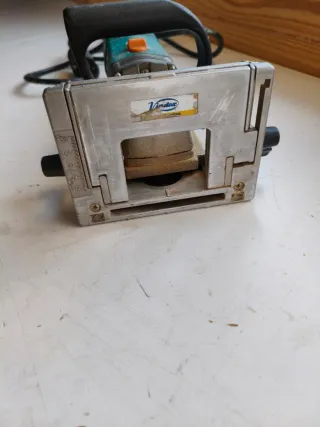 Engalletadora Virutex AB11C