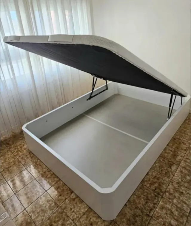 Canapè con materasso in offerta - Vari colori e misure disponibili