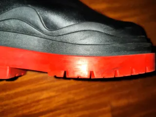 Botas Fetiche Suances Negras Suela Roja