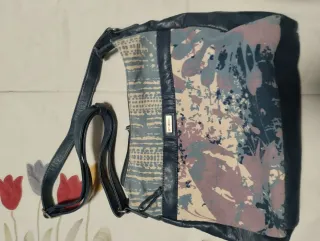 Bolso Multicolor y Azul