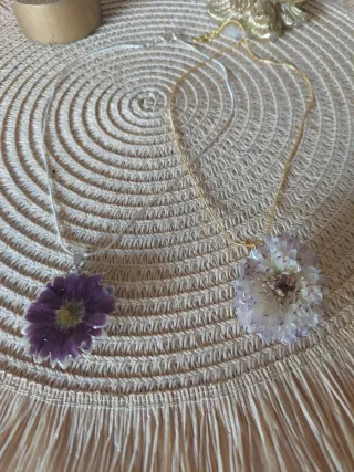 Colgante Flor Morada y Dorada