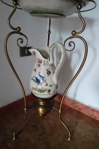 Lavabo lavamano in metallo e ceramica con specchio