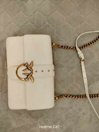 Borsa Pinko bianca con dettagli oro