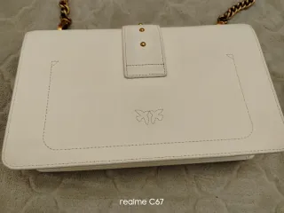 Borsa Pinko bianca con dettagli oro