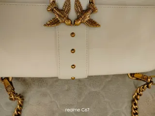 Borsa Pinko bianca con dettagli oro