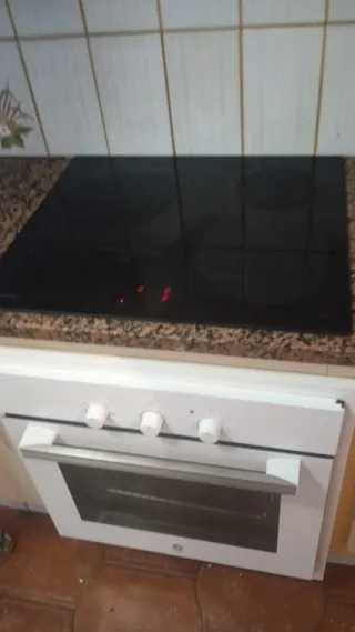 Vitrocerámica negra 3 fuegos induccion