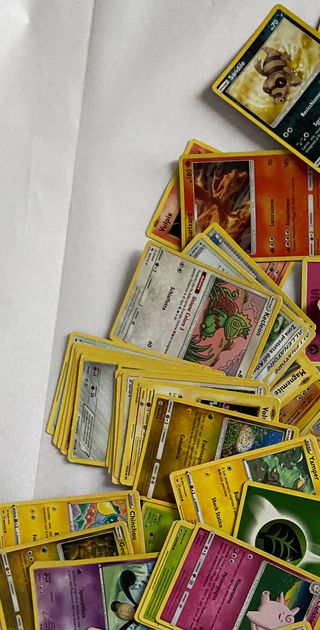 Carte Pokemon e Calciatori