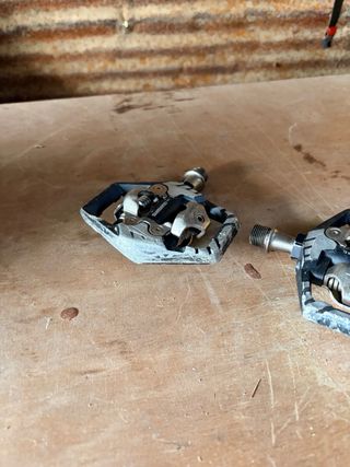 Pedales automáticos bicicleta Shimano