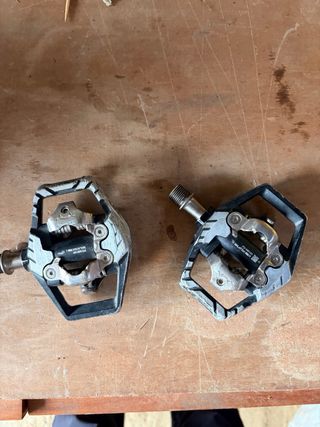 Pedales automáticos bicicleta Shimano