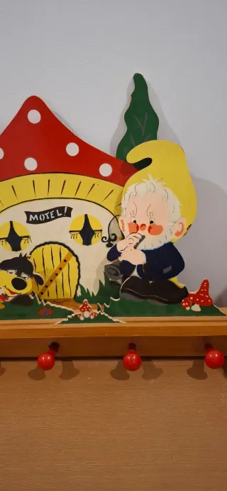 Percha infantil madera decorada