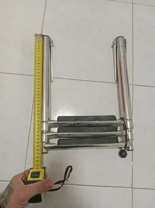 Escalera para embarcación de acero