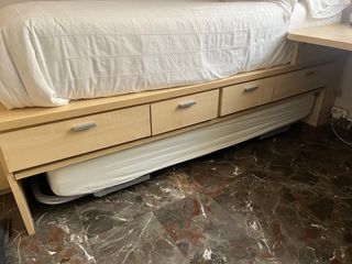 Estructura de cama con almacenaje