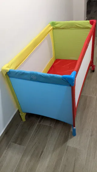 Cuna de viaje plegable multicolor