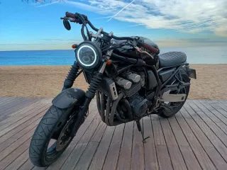 Yamaha FZS 600 Fazer Cafe Racer Homologada