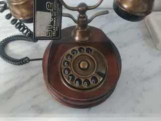 Teléfono Vintage Madera y Bronce