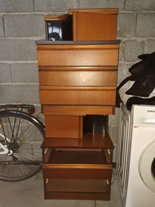 Comodino in legno marrone