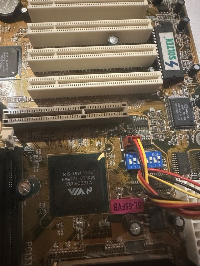 107 - Scheda madre Soltek SL-65FVB Pentium III