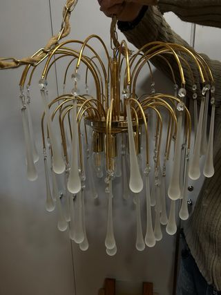 Lámpara araña cristal lágrima oro