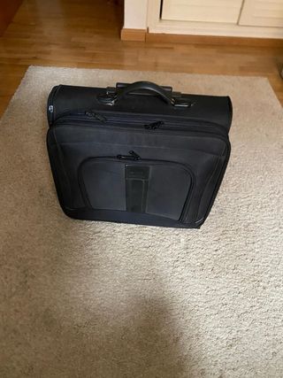 Maleta ejecutiva con ruedas