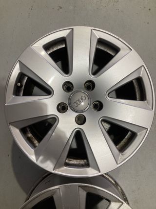 Llantas Audi A6 16” originales con tapas