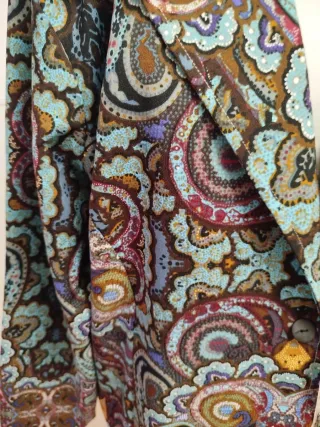 Con etiqueta. talla 54