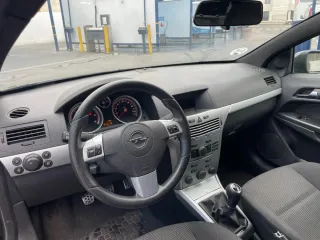 Opel Astra 2008