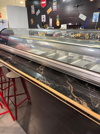 Vitrina sobremesa tapas 8 bandejas