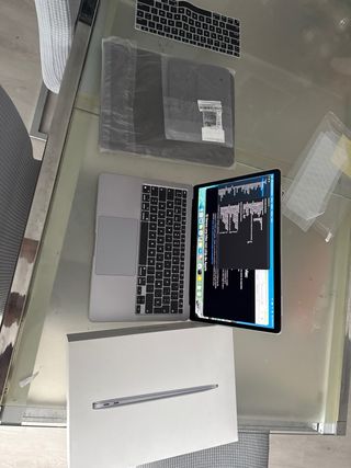 MacBook Air M1 8GB 256GB Gris Espacial como nuevo