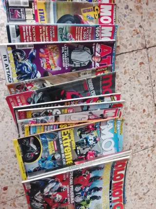 20 revistas de tipo colección de motos...