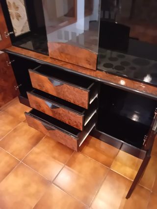 VITRINA COMO NUEVA 50 EUROS, CARTAGENA