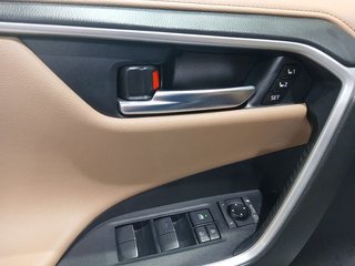 Toyota Rav4 2.5l 220H Luxury 4WD CUERO + TECHO