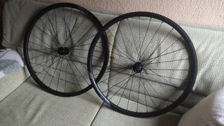 Par Ruedas Gravel/Carretera Disco 700